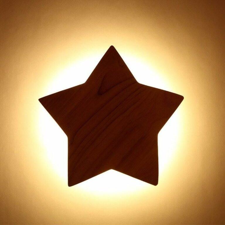 Đèn ngôi sao treo tường phòng khách
