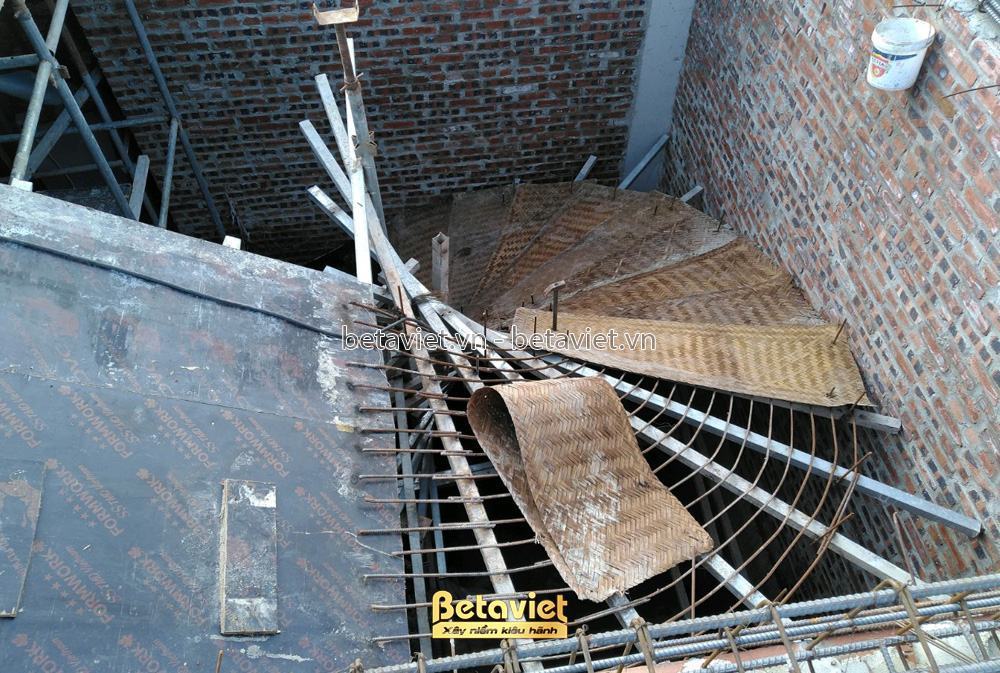 Thi công đổ trần tầng 5 - TC20018